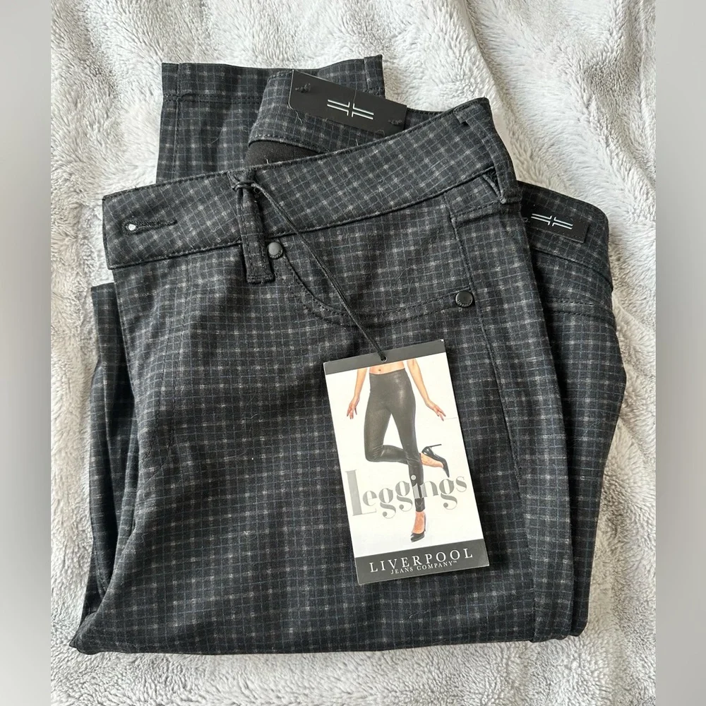 Liverpool Jeans Company Black Pinstripe Skinny Pants - Picture 2 of 4